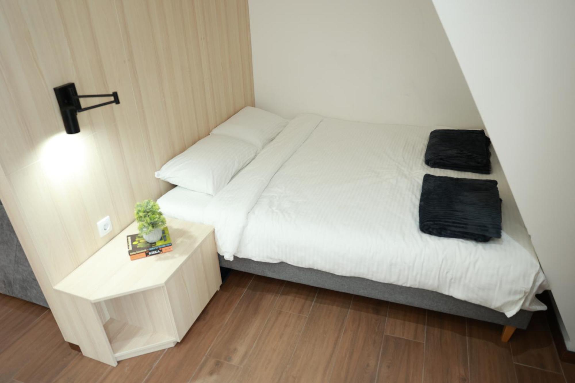 Borovi 11 * Divcibare