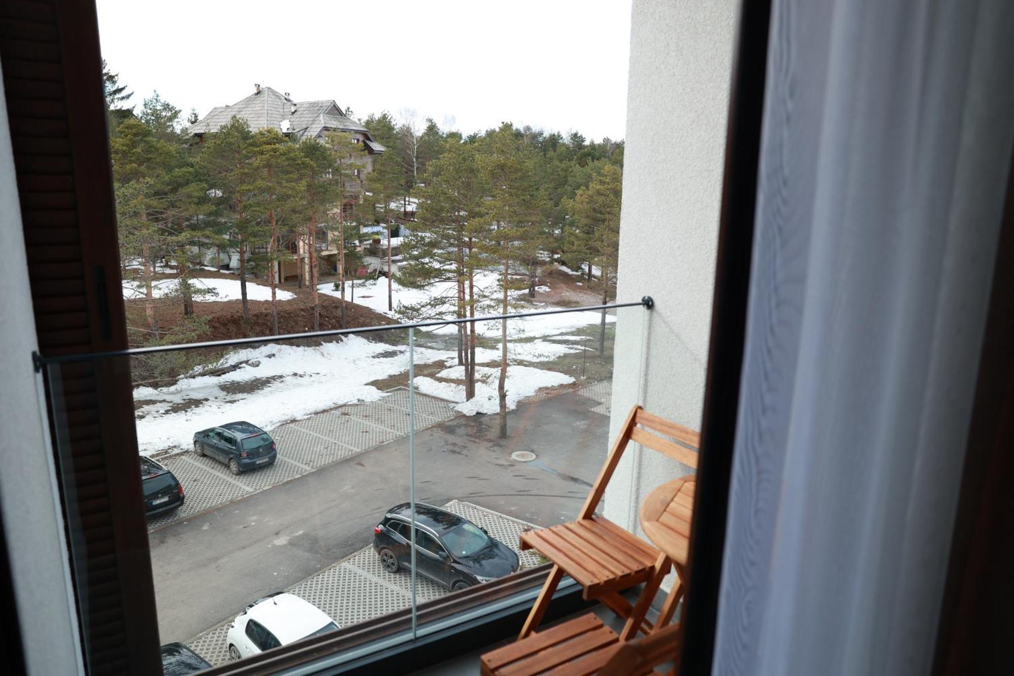Borovi 11 Apartment